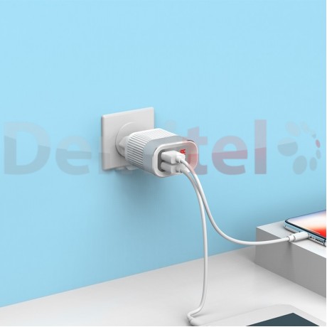 Зарядно HOCO C40A 220V 2.4A Бяло
