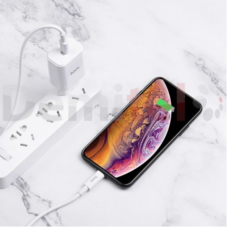 Зарядно HOCO C71A PD 3.0 с USB>Type-C към Lightning кабел Бяло